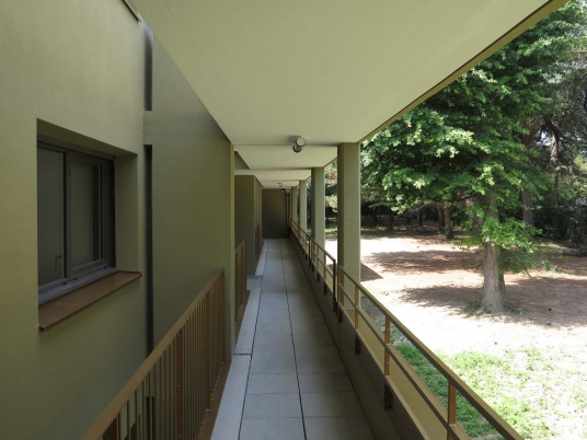 http://www.faces-architectes.net/files/gimgs/th-45_IMG_1831.jpg